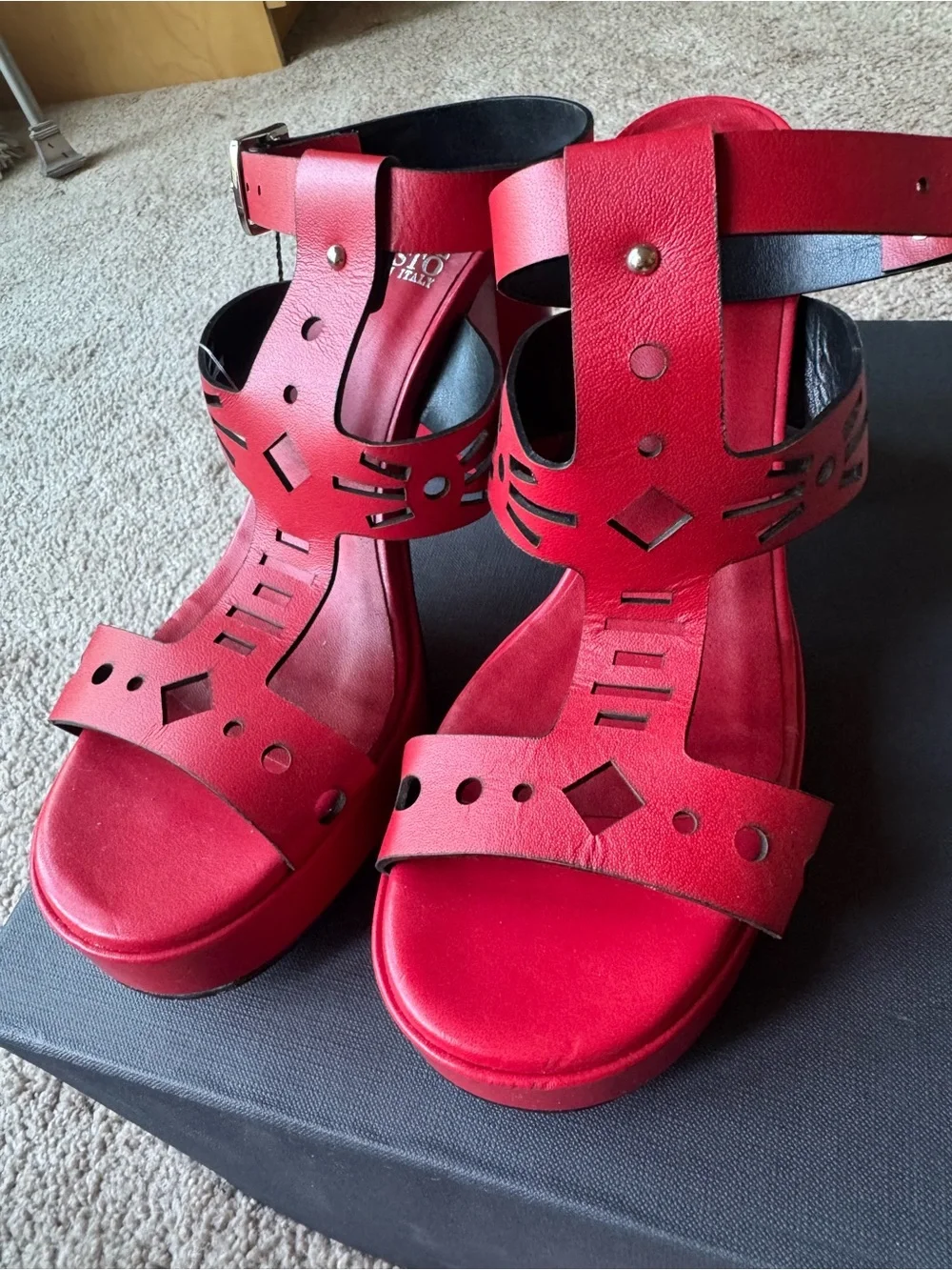 Emanuele Crasto Red Platform Sandals Women's Size 9 New